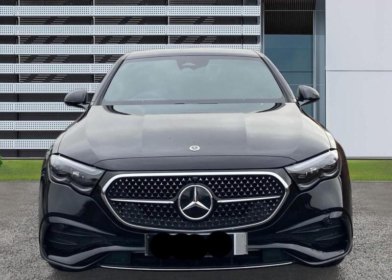 Mercedes-Benz E-Class chauffeur car
