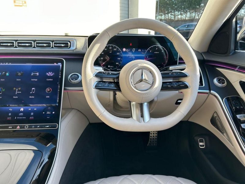 Mercedes-Benz S-Class chauffeur car